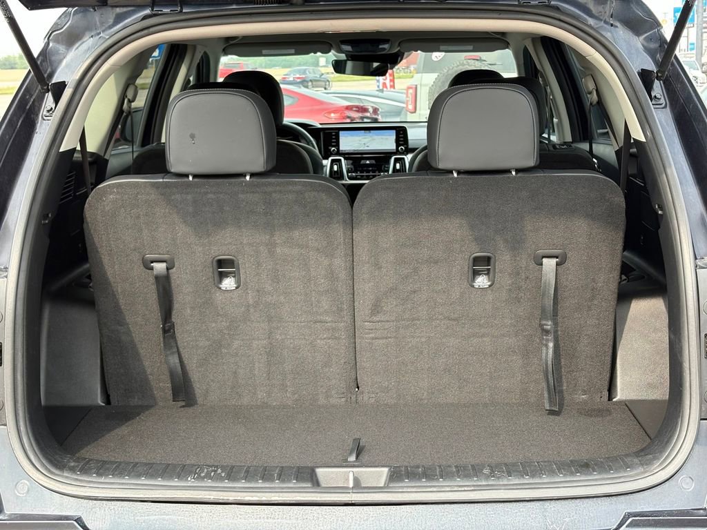 Certified 2022 Kia Sorento S FWD image 17