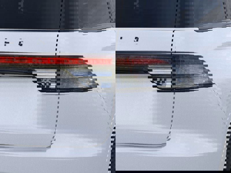 New 2025 Lincoln Aviator Black Label w/ Black Label Special Edition image 21