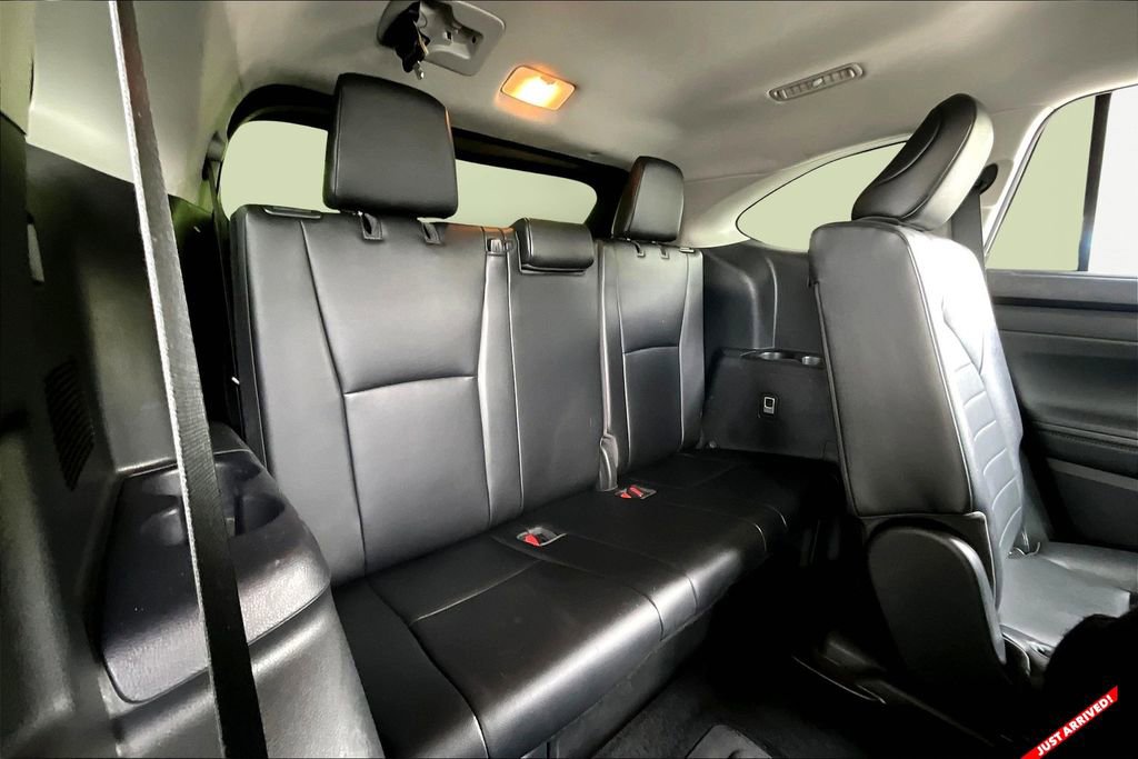 Used 2022 Toyota Highlander XLE image 16