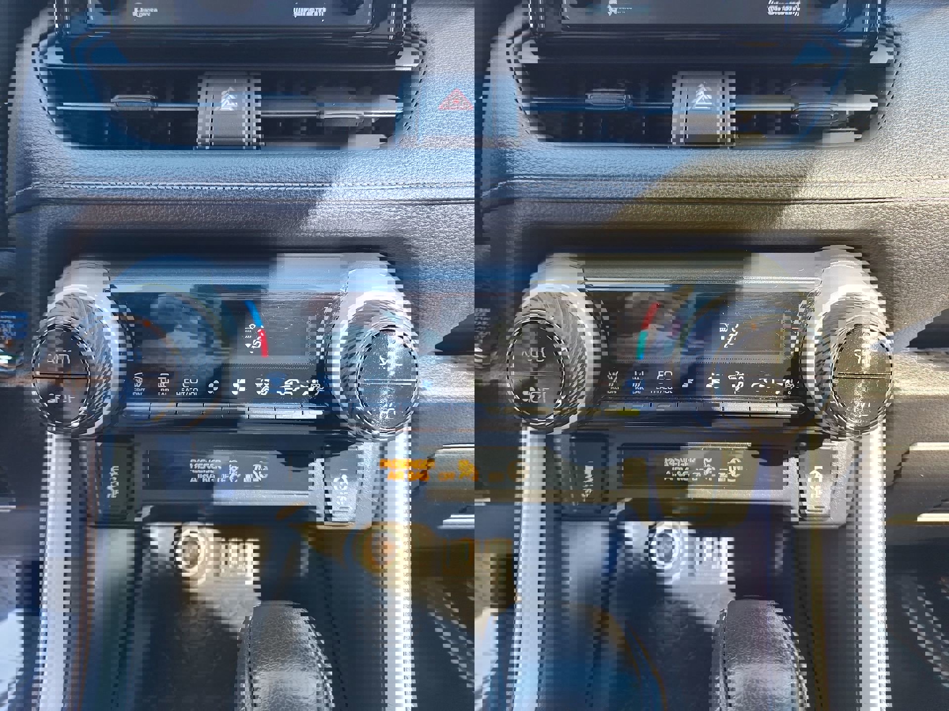 Used 2021 Toyota RAV4 XLE image 16