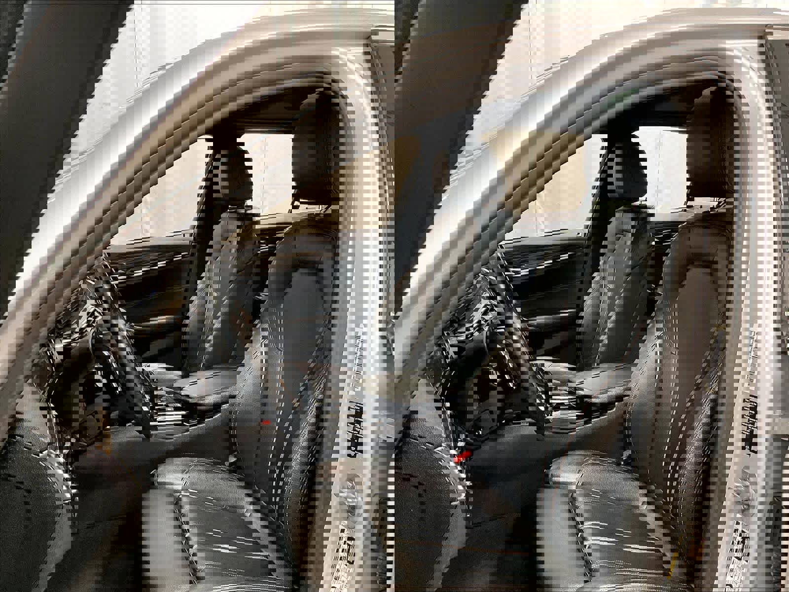 Used 2018 BMW 530i xDrive w/ Premium Package image 10