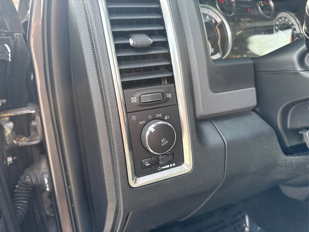 Used 2017 RAM 1500 Big Horn image 34