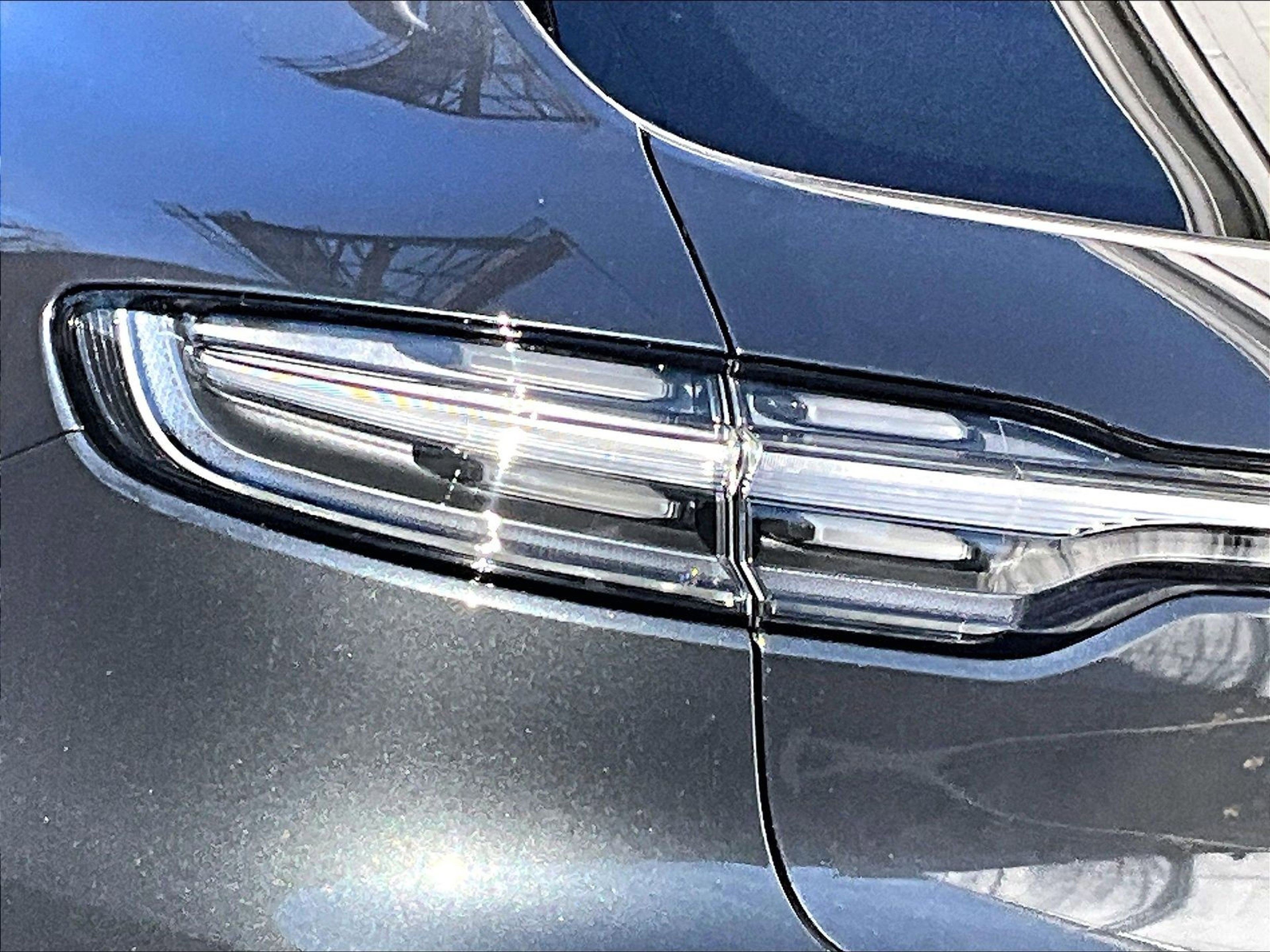 New 2026 Porsche Macan image 25