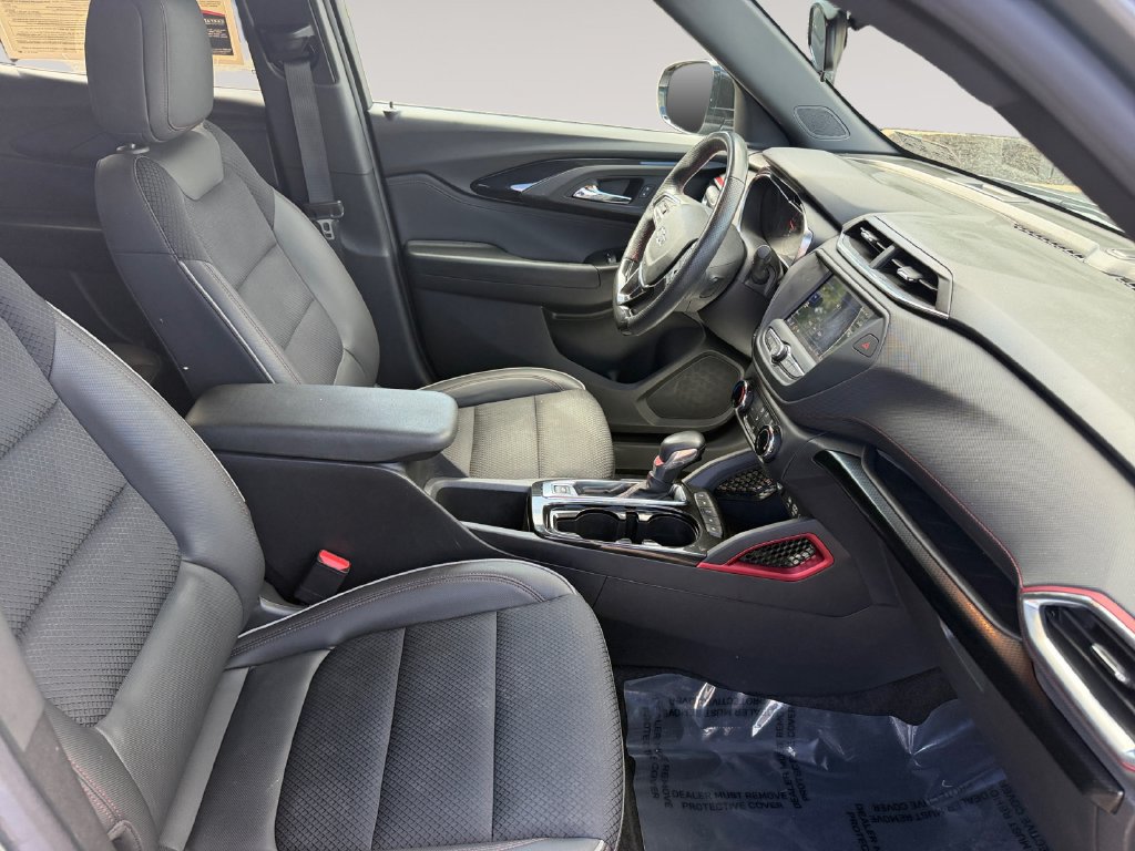 Used 2023 Chevrolet TrailBlazer RS FWD image 15