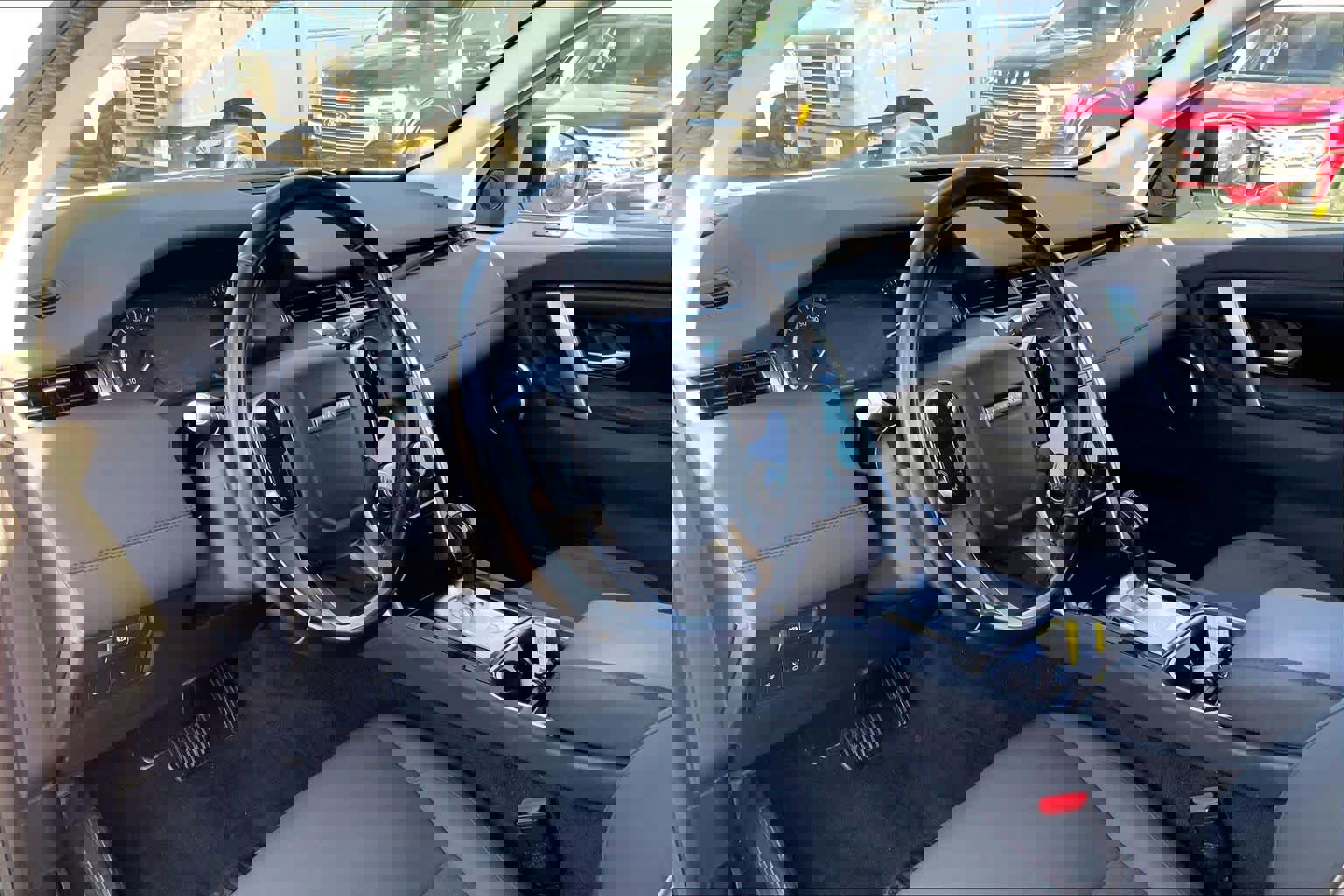 Used 2020 Land Rover Discovery Sport image 15