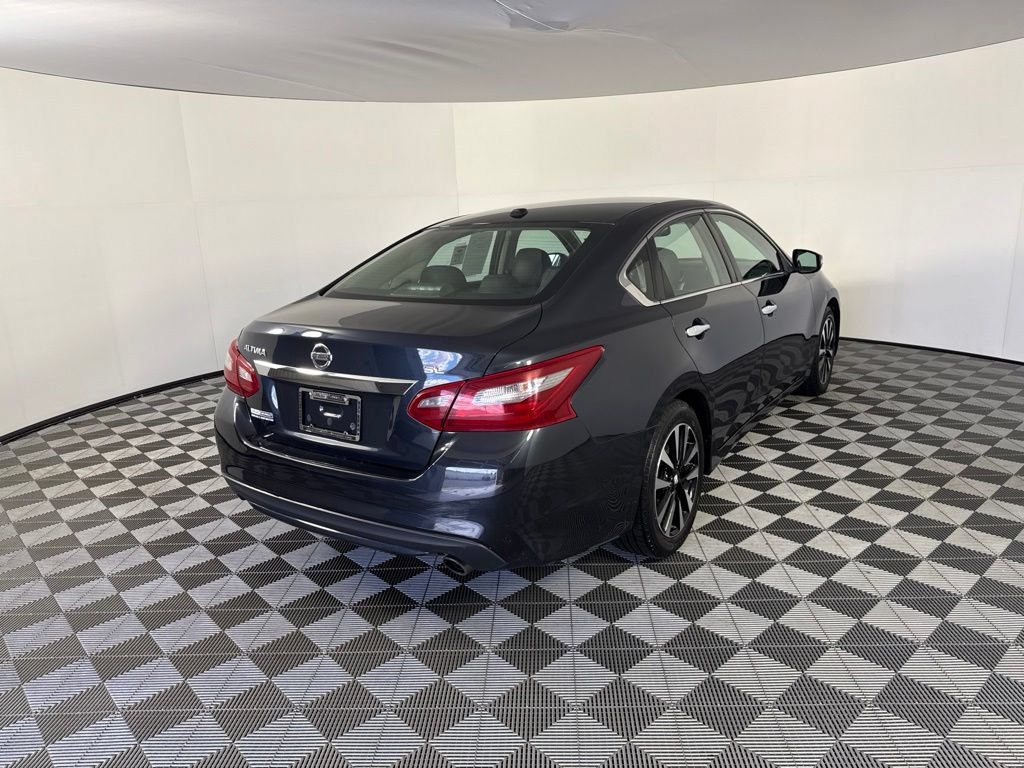 Used 2018 Nissan Altima 2.5 SL FWD image 5