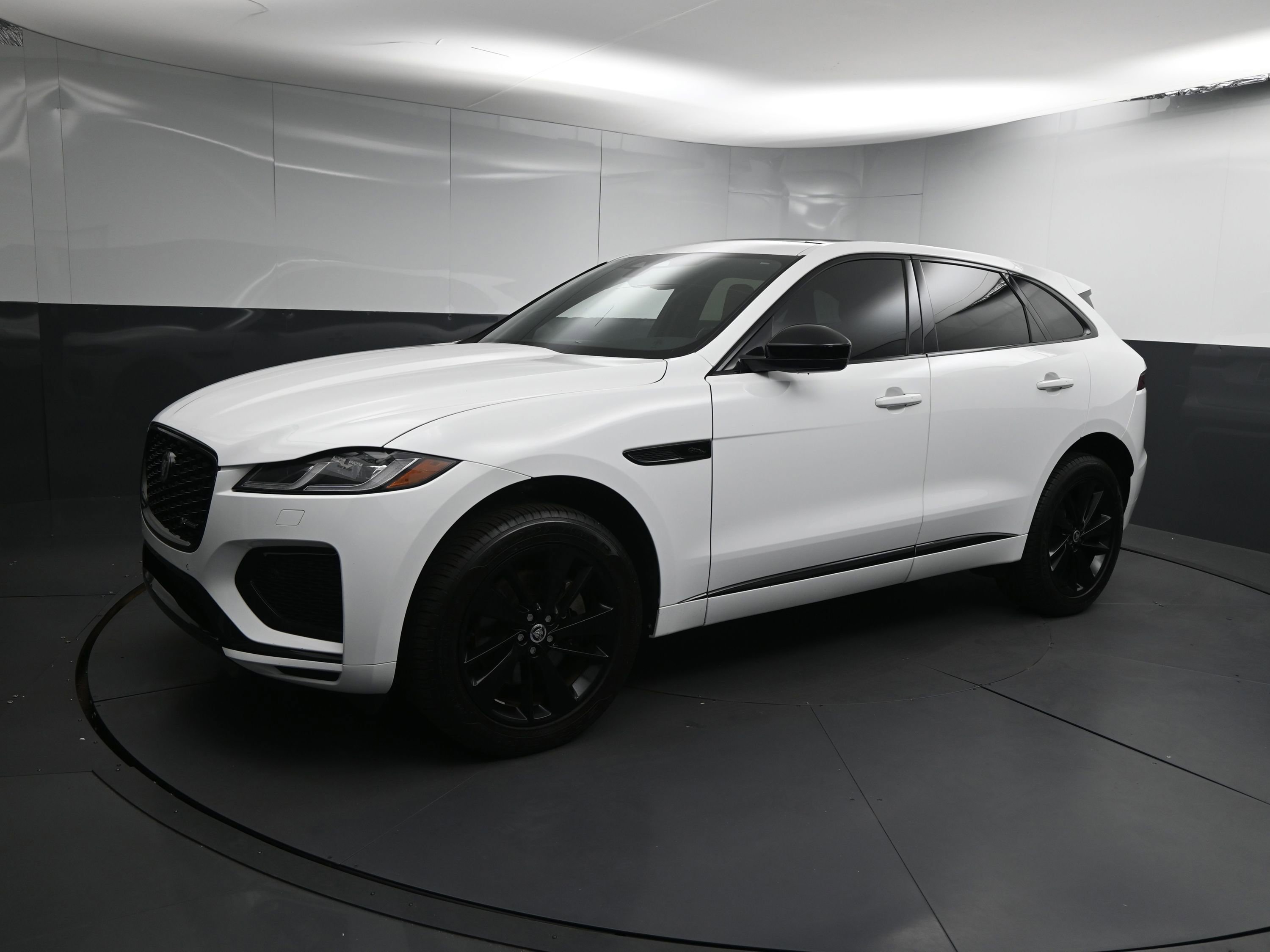 Used 2024 Jaguar F-PACE R-Dynamic S