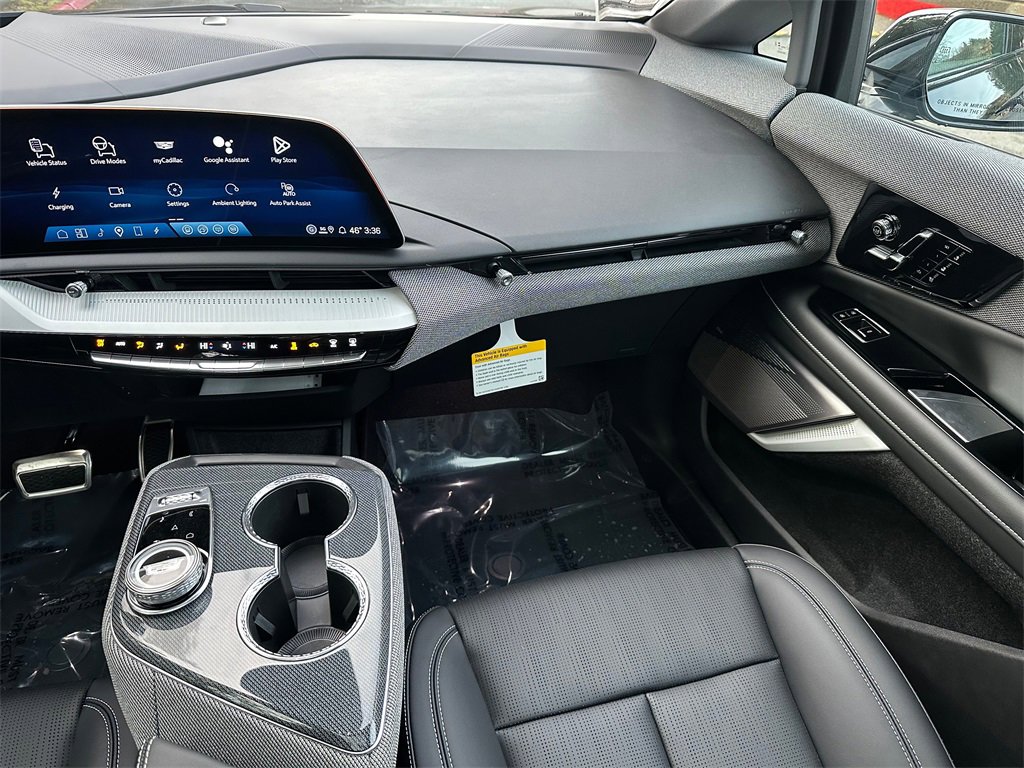 New 2026 Cadillac Optiq Sport 2 image 18