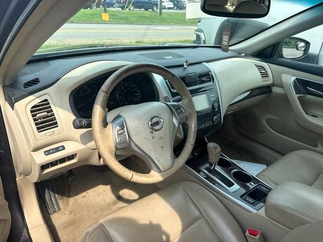Used 2013 Nissan Altima 3.5 SL FWD image 9