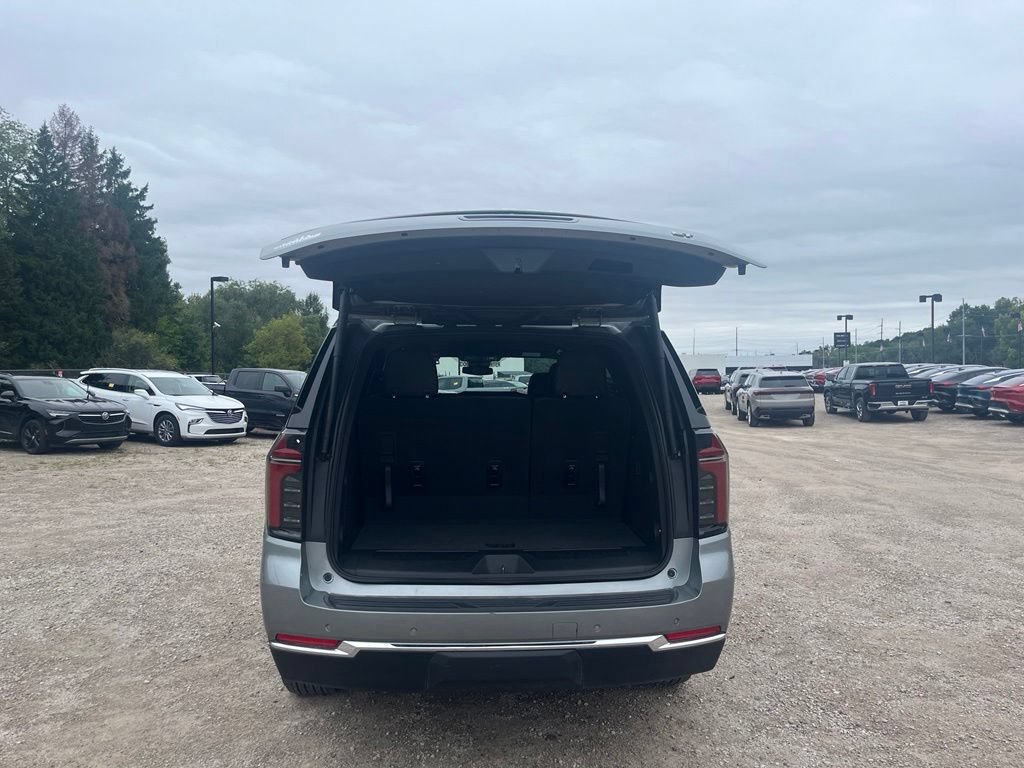 Used 2025 Chevrolet Tahoe LT AWD/4WD image 10