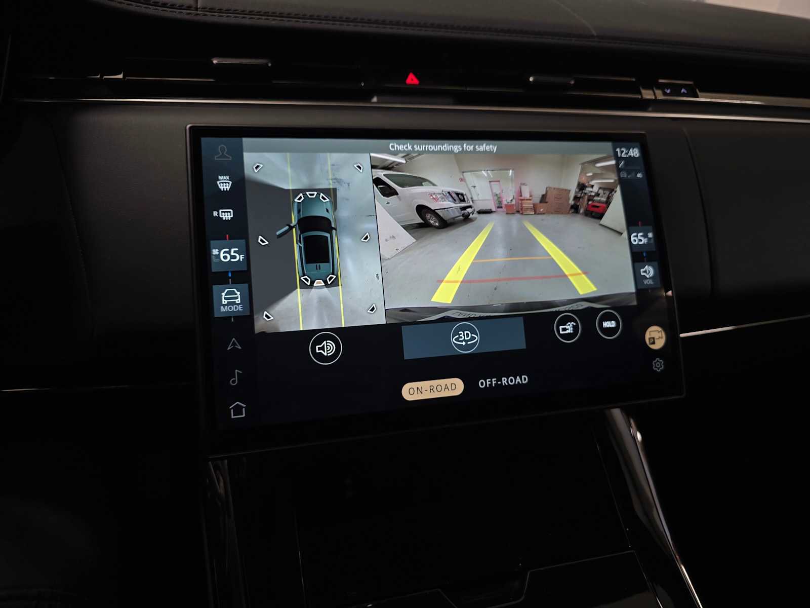 Used 2025 Land Rover Range Rover Sport image 32