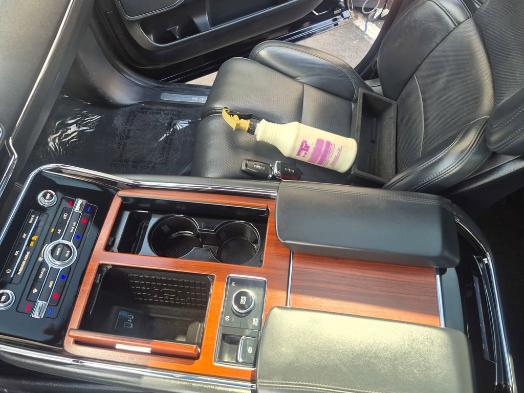 Used 2024 Lincoln Navigator Reserve image 25