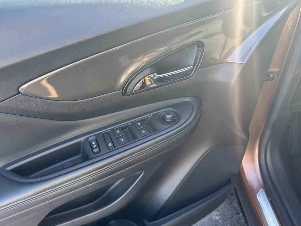 Used 2017 Buick Encore Essence image 21
