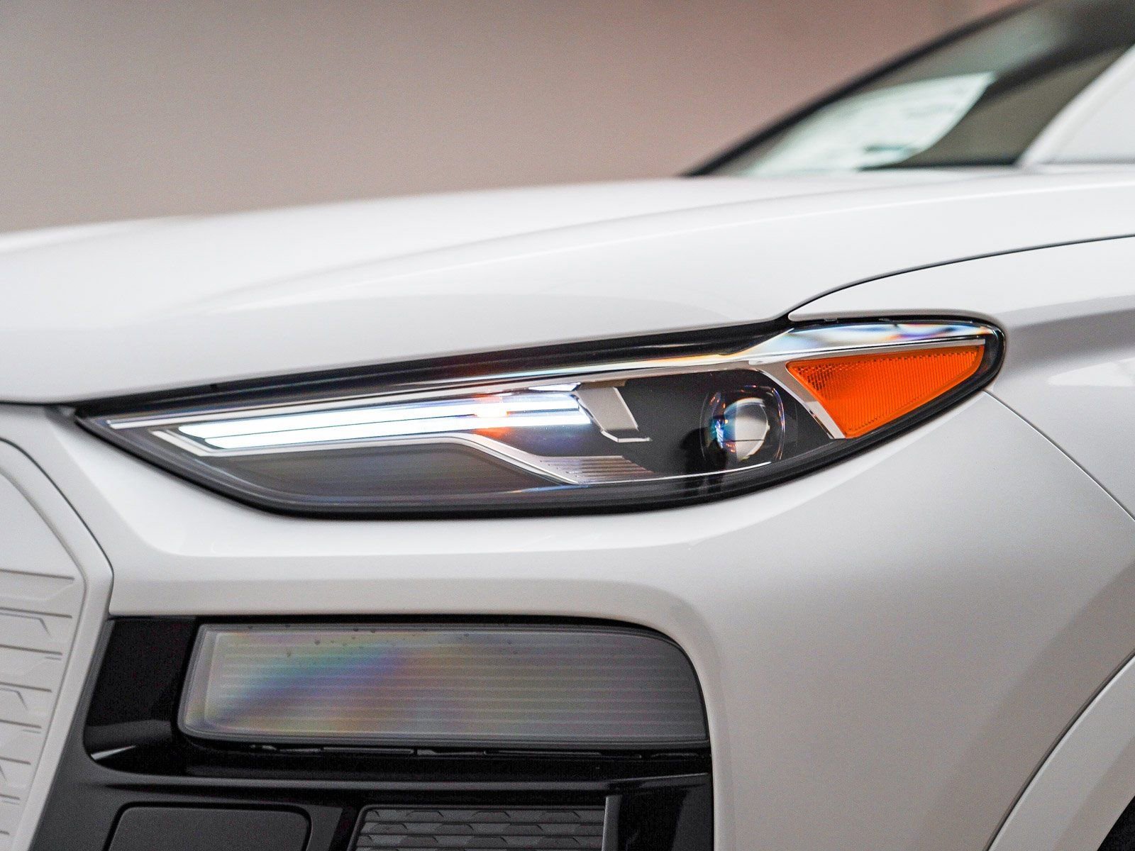 New 2025 Audi Q6 e-tron Premium AWD/4WD image 13