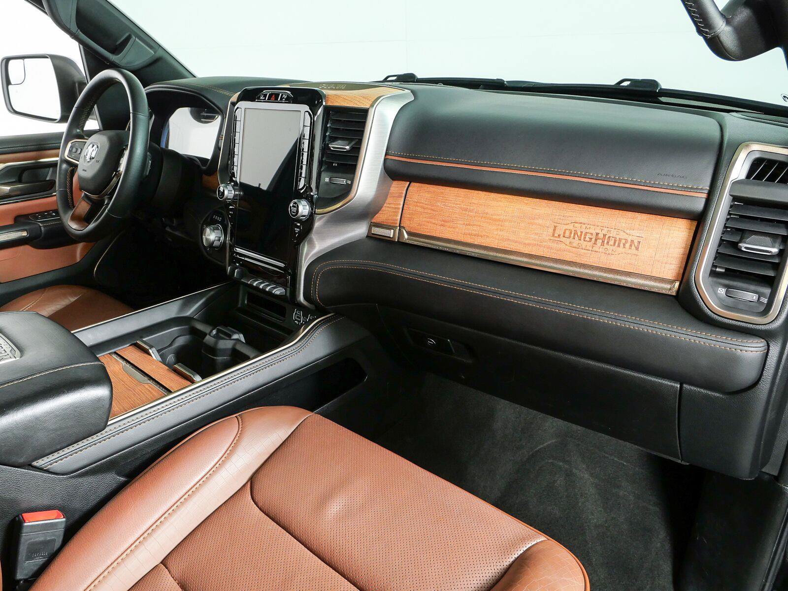 Used 2023 RAM 1500 Limited AWD/4WD image 25