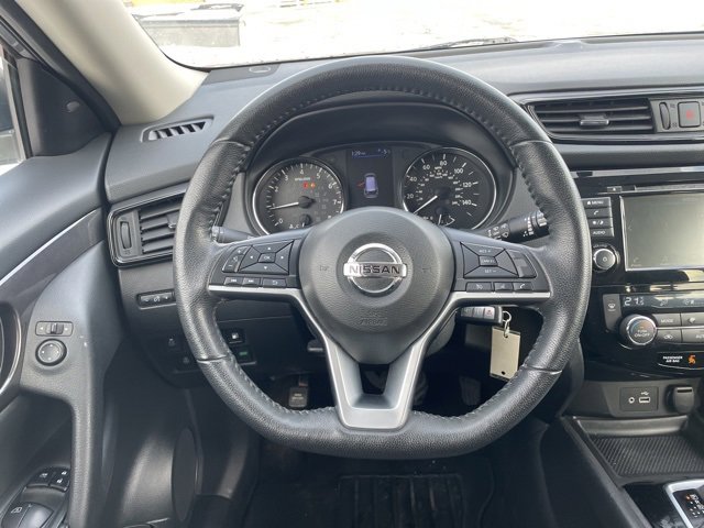 Used 2019 Nissan Rogue SV image 15