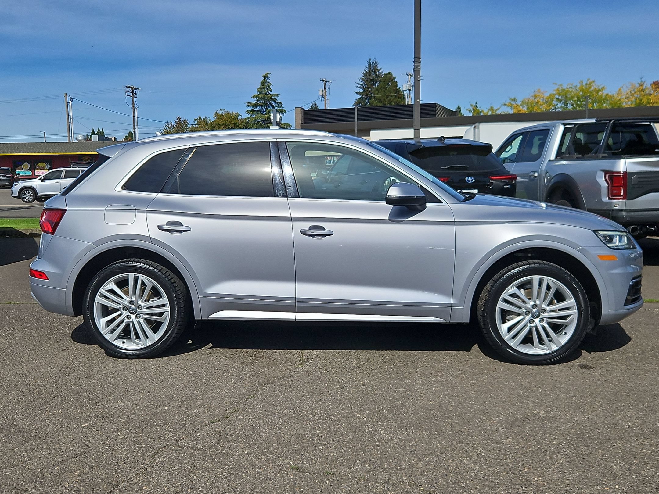 Used 2018 Audi Q5 Prestige w/ Prestige Package AWD/4WD image 6