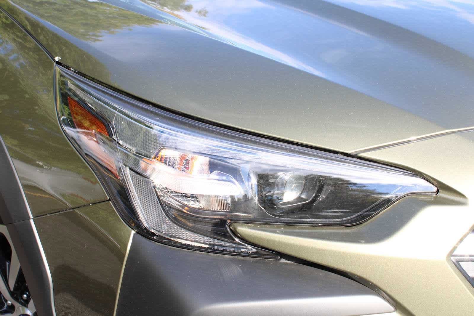Used 2025 Subaru Outback Premium image 2