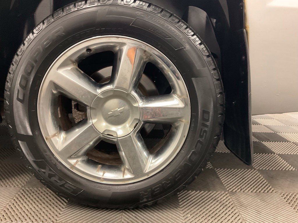 Used 2013 Chevrolet Avalanche LTZ AWD/4WD image 9