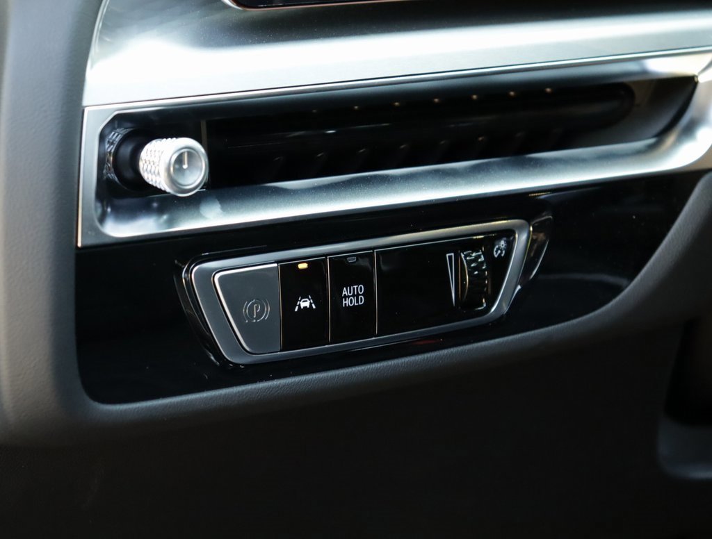 New 2026 Cadillac Lyriq V image 11