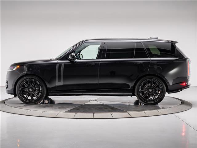 Used 2025 Land Rover Range Rover Long Wheelbase SE image 2