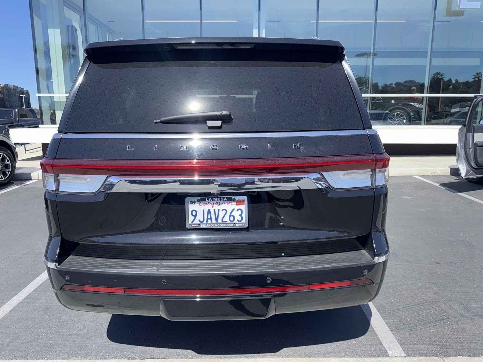 Certified 2023 Lincoln Navigator L Black Label AWD/4WD image 8