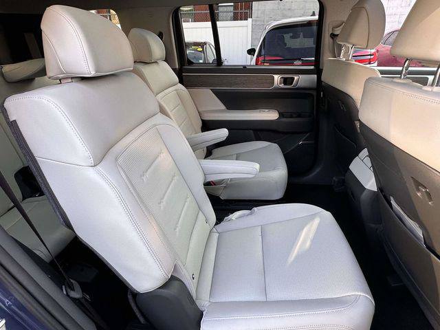 Certified 2026 Hyundai Santa Fe Limited AWD/4WD image 16