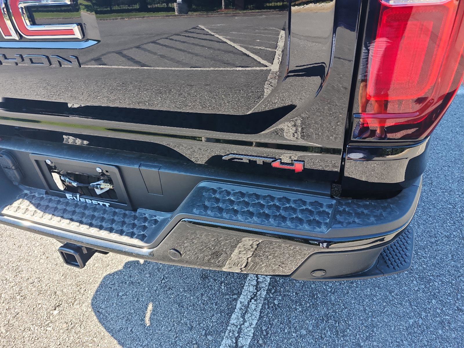 New 2025 GMC Canyon AT4 w/ Nightfall Edition image 4