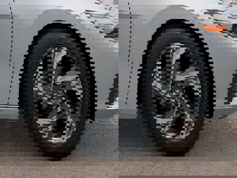Certified 2025 Hyundai Elantra Sport image 8