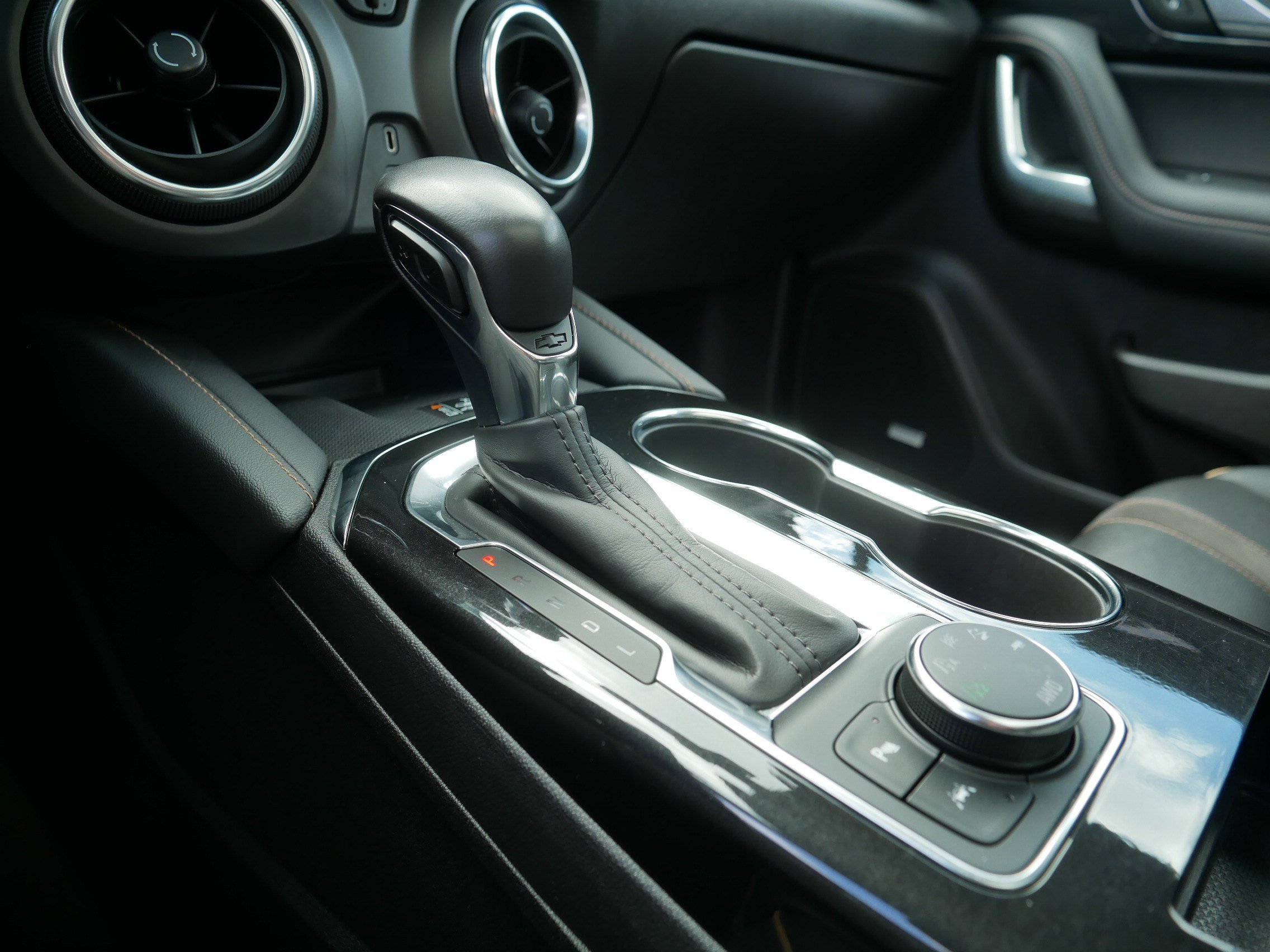 Used 2022 Chevrolet Blazer Premier w/ Enhanced Convenience Package AWD/4WD image 24