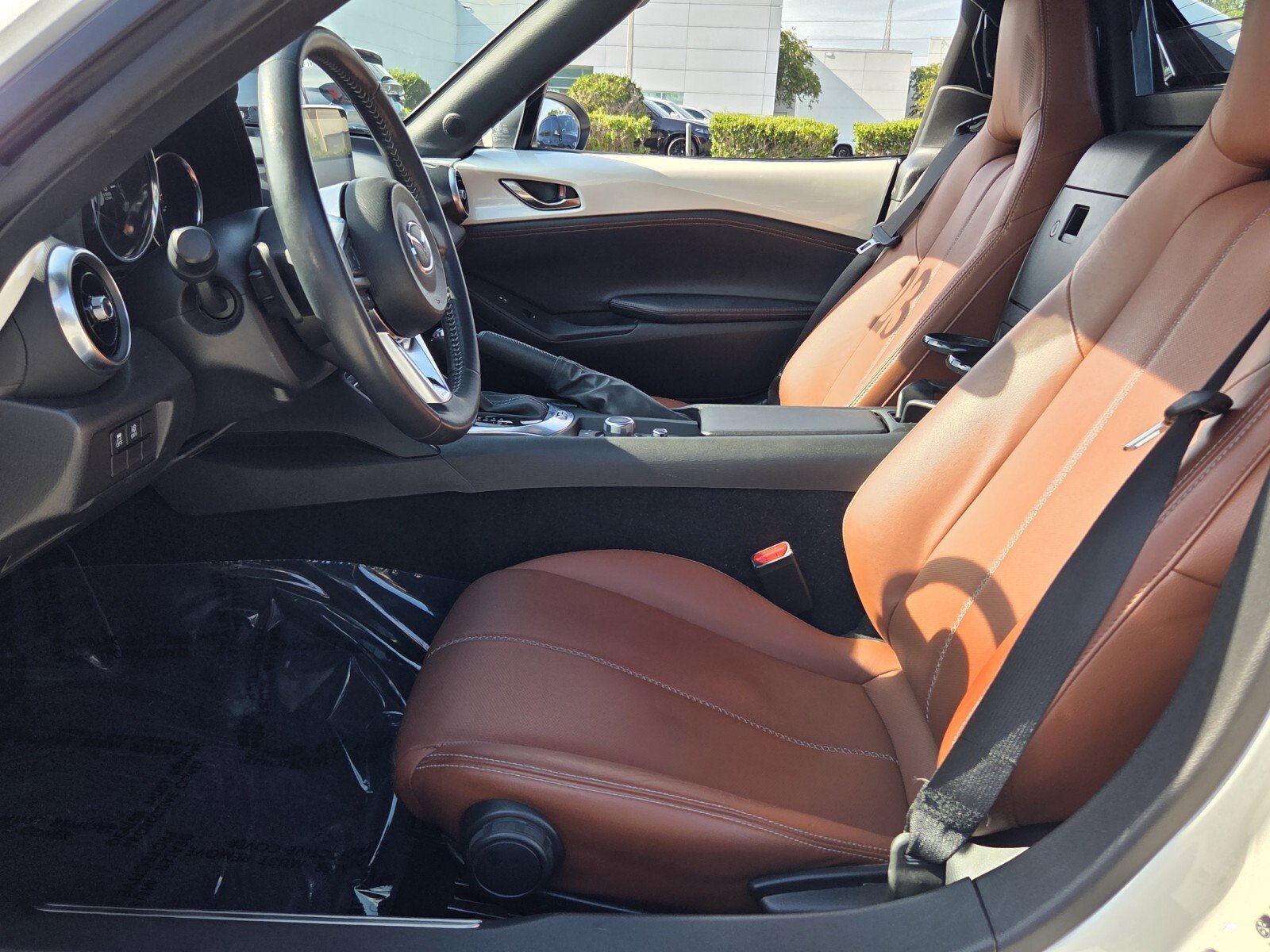 Used 2023 MAZDA MX-5 Miata Grand Touring RWD image 10
