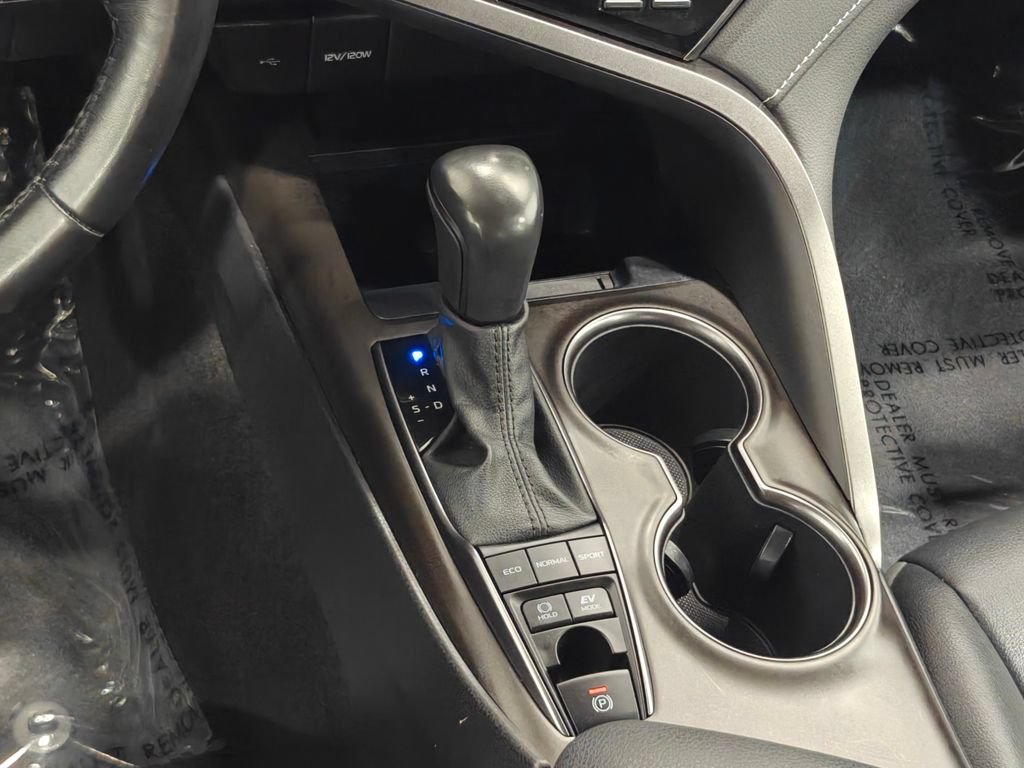 Used 2021 Toyota Camry SE FWD image 8