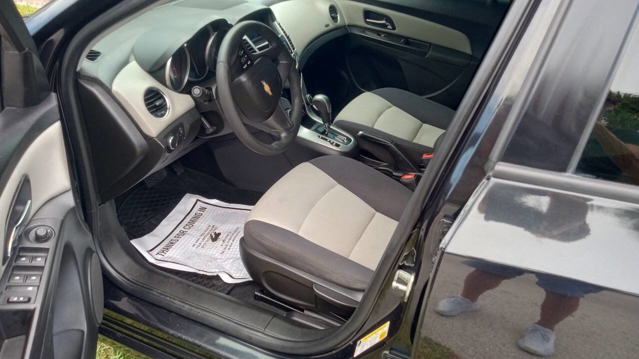 Used 2016 Chevrolet Cruze LS image 12