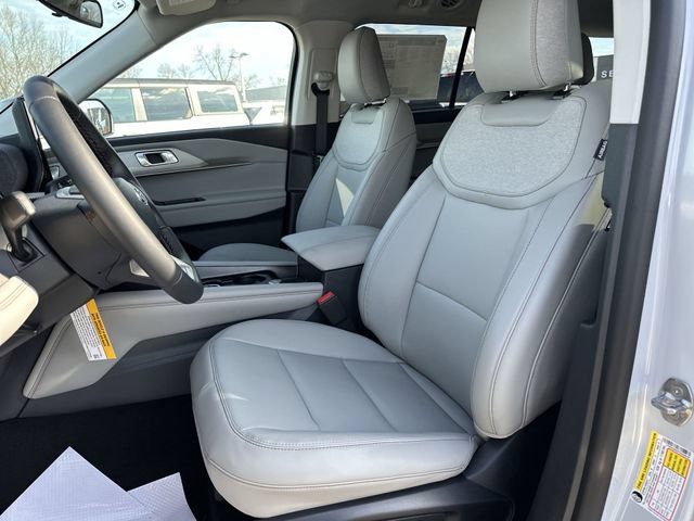 New 2026 Ford Explorer Active w/ Active Comfort Package AWD/4WD image 15