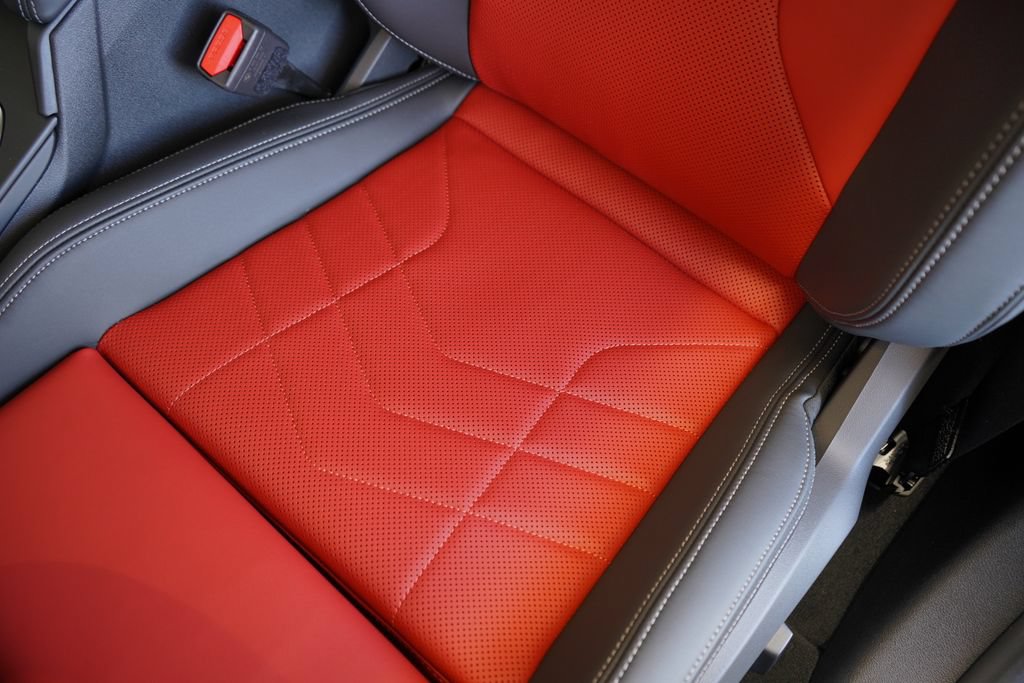 Used 2026 BMW M235i xDrive w/ Technology Package AWD/4WD image 12