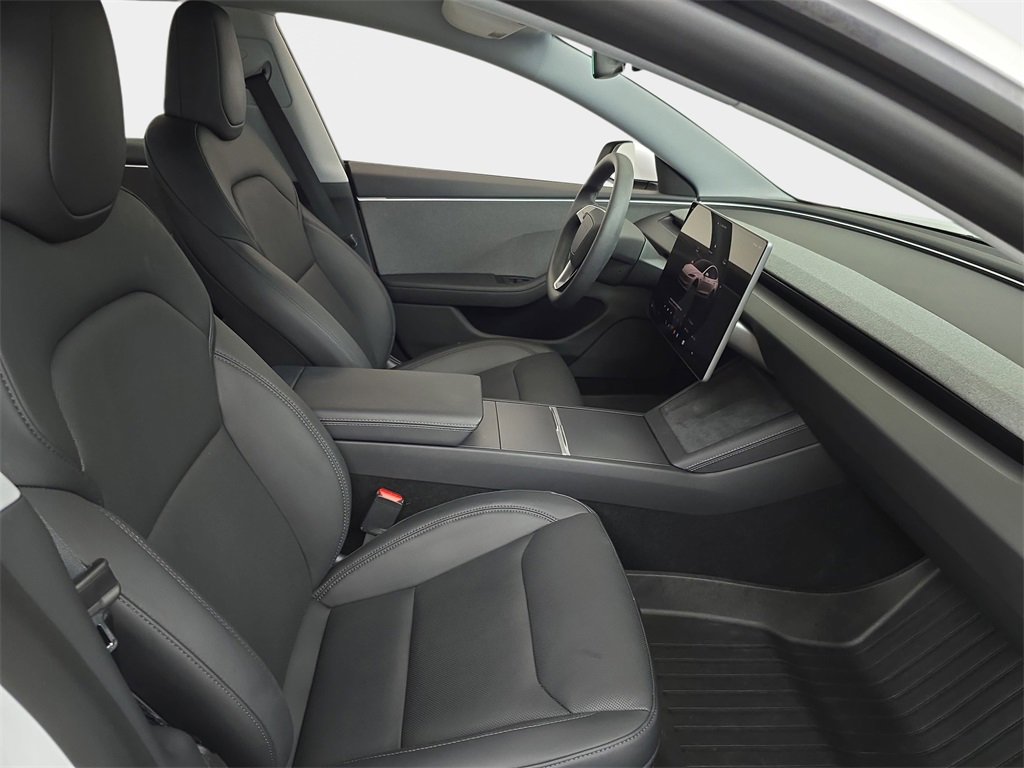 Used 2025 Tesla Model 3 Long Range image 11