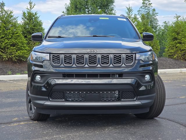 New 2026 Jeep Compass Latitude AWD/4WD image 3