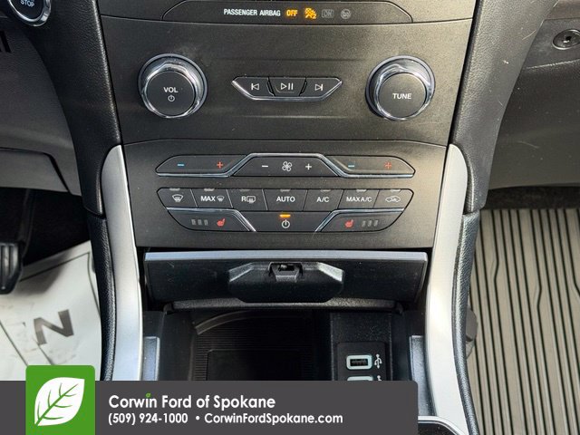 Used 2019 Ford Edge SEL w/ Equipment Group 201A AWD/4WD image 32