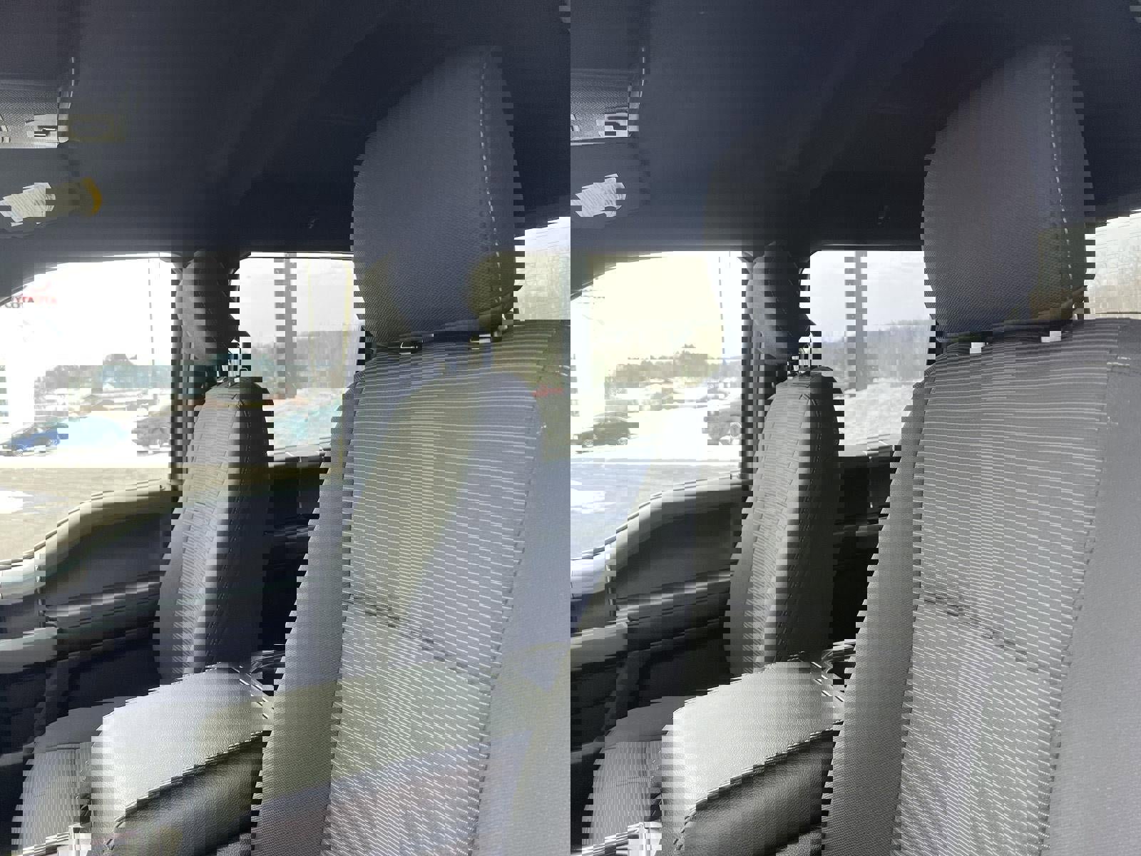 Used 2017 Ford F150 XLT w/ Equipment Group 302A Luxury image 4