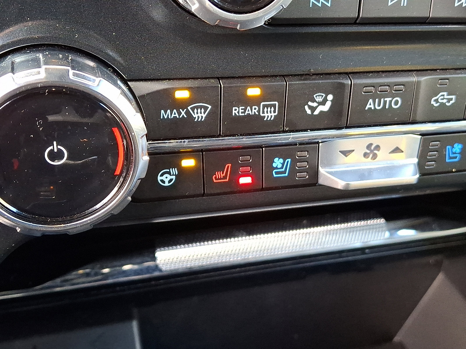 Certified 2025 Ford F150 Lariat w/ Equipment Group 501A Mid image 24