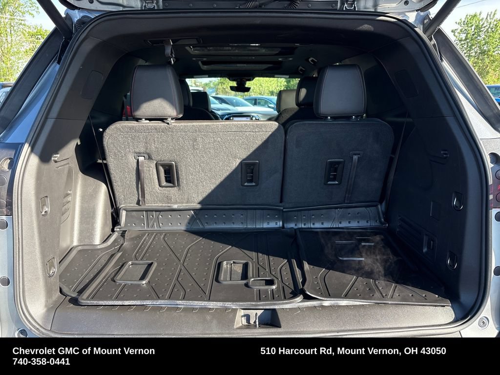 Used 2024 Chevrolet Traverse RS w/ LPO, Floor Liner Package AWD/4WD image 40