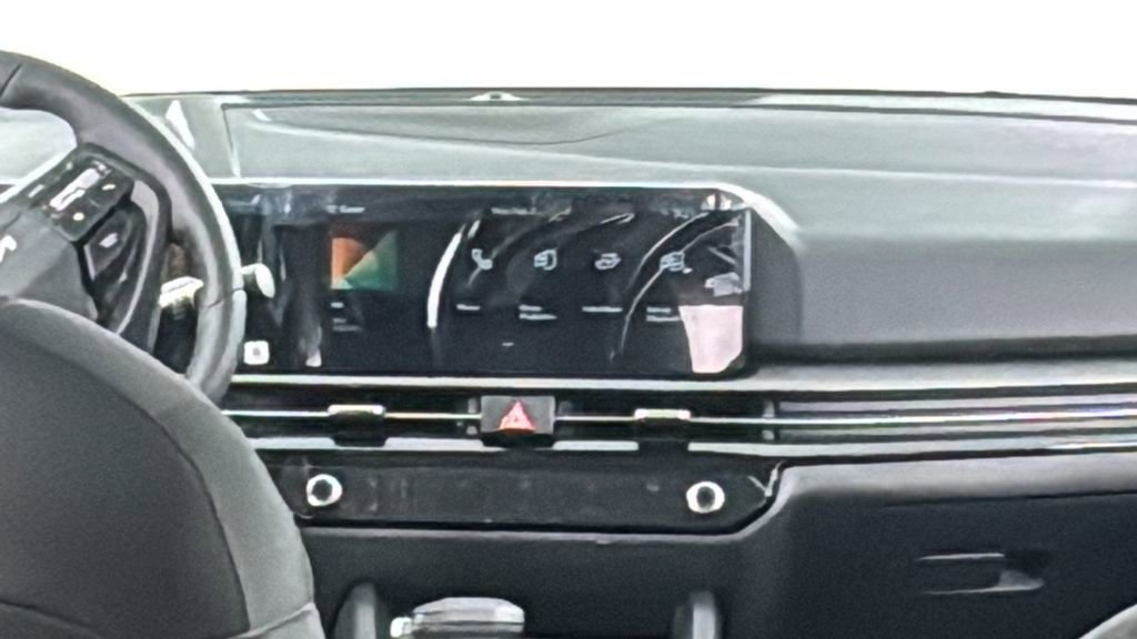 New 2026 Kia Sportage LX AWD/4WD image 16