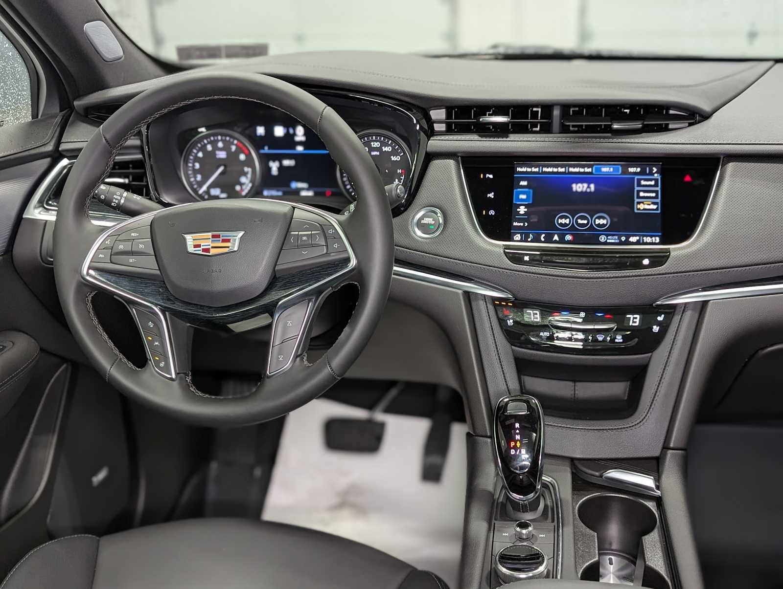 New 2025 Cadillac XT5 Premium Luxury w/ Technology Package AWD/4WD image 5