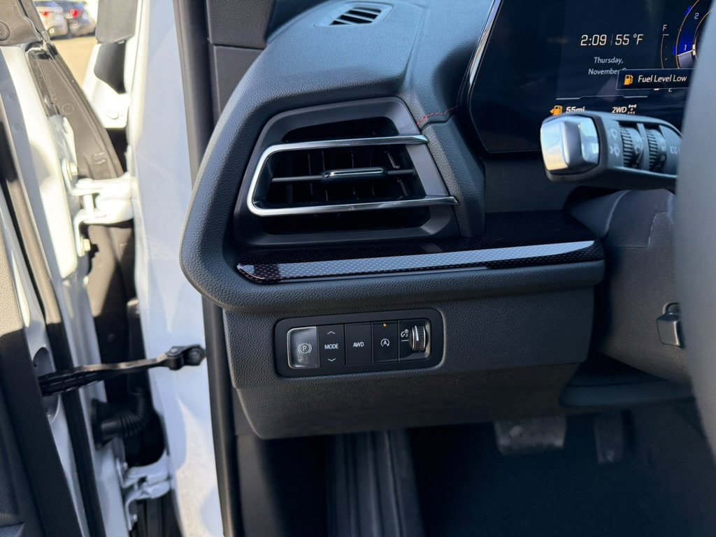 New 2026 Chevrolet Traverse RS w/ LPO, Floor Liner Package image 15