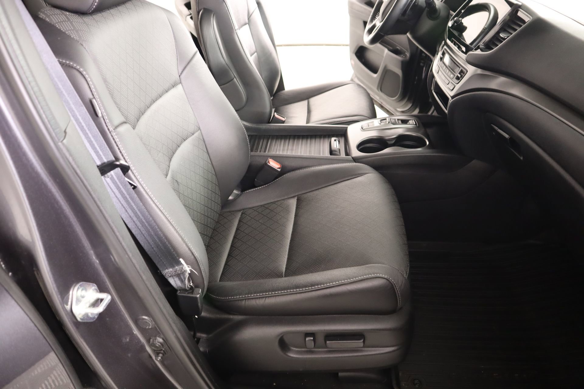 Used 2021 Honda Passport EX-L image 13