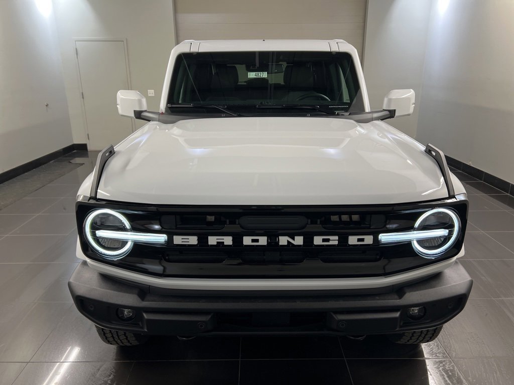 New 2025 Ford Bronco Outer Banks image 2