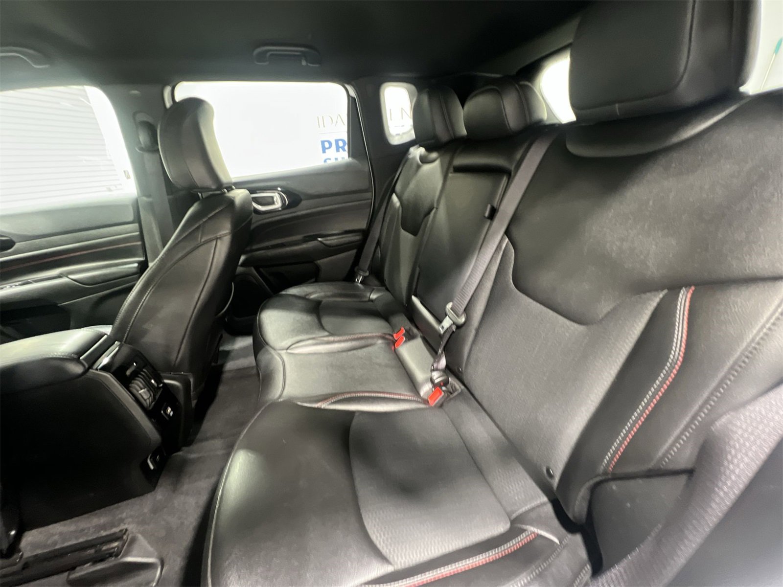 Used 2024 Jeep Compass Trailhawk image 21