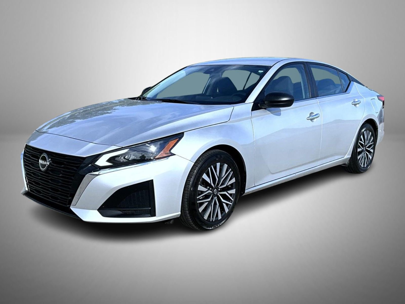 Used 2024 Nissan Altima 2.5 SV