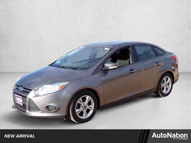 Used 2014 Ford Focus SE w/ SE Winter Package