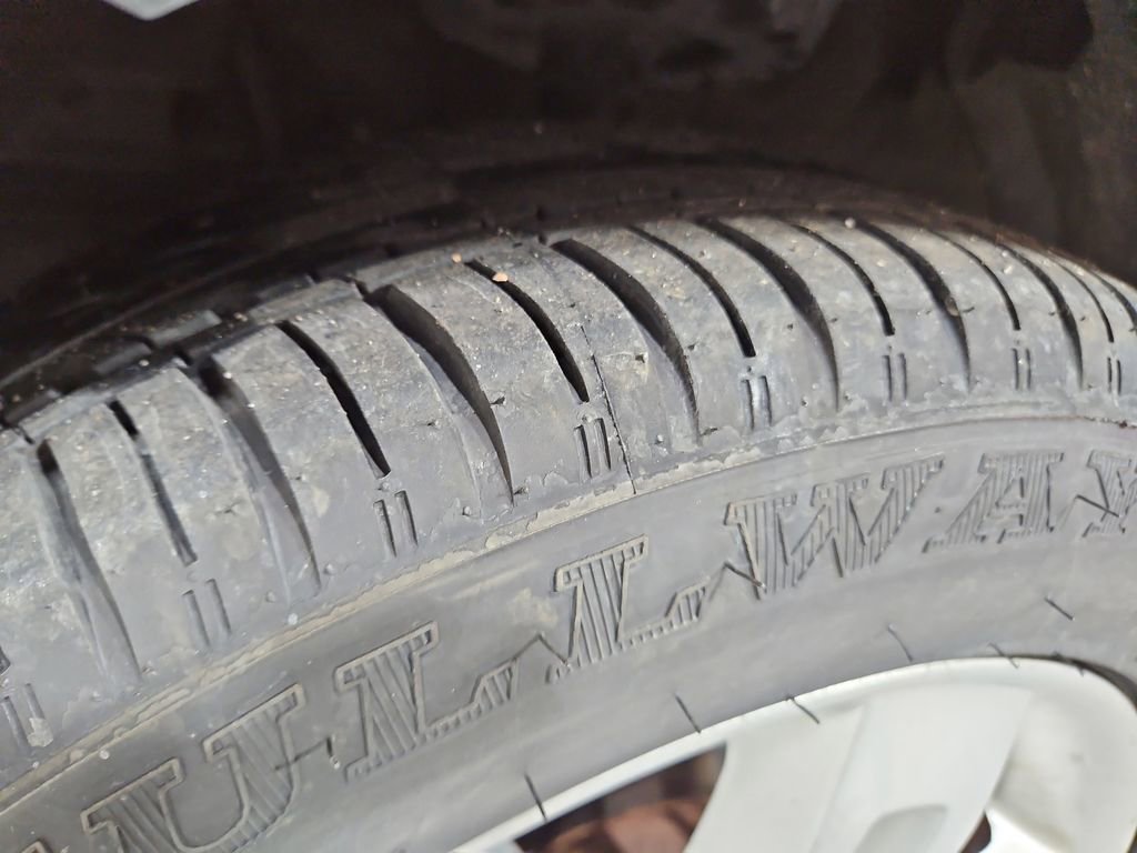 Used 2011 Kia Soul + image 26